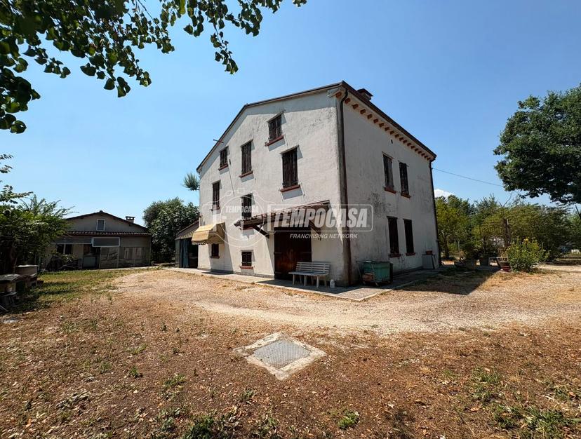 Casa indipendente in Via Diavolo 38, Mirandola — foto 5 di 5