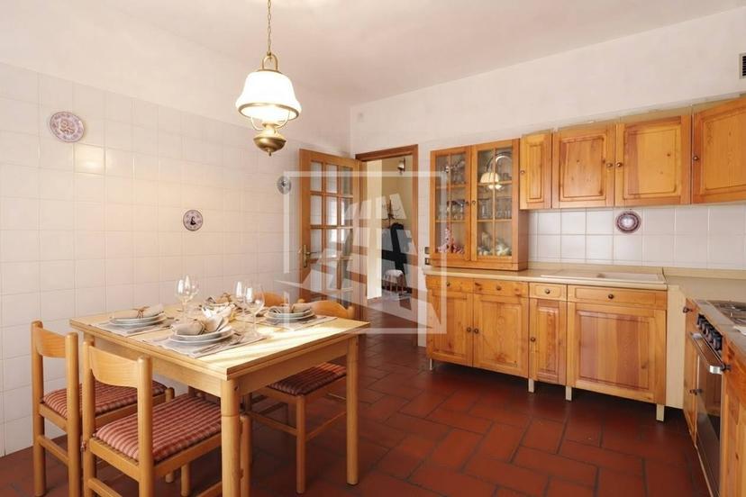 Villa in Via Terezin 5, Reggio nell'Emilia
