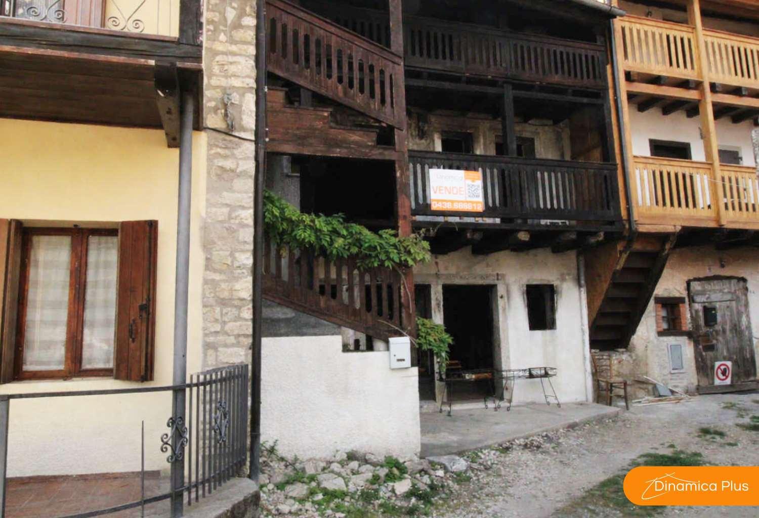 Villa a schiera, Revine Lago