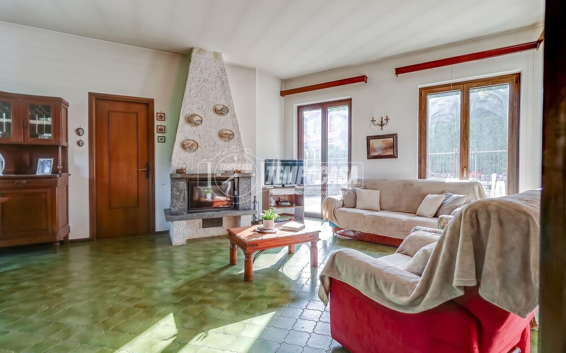 Villa in Via Monte Ameno 1, Somma Lombardo