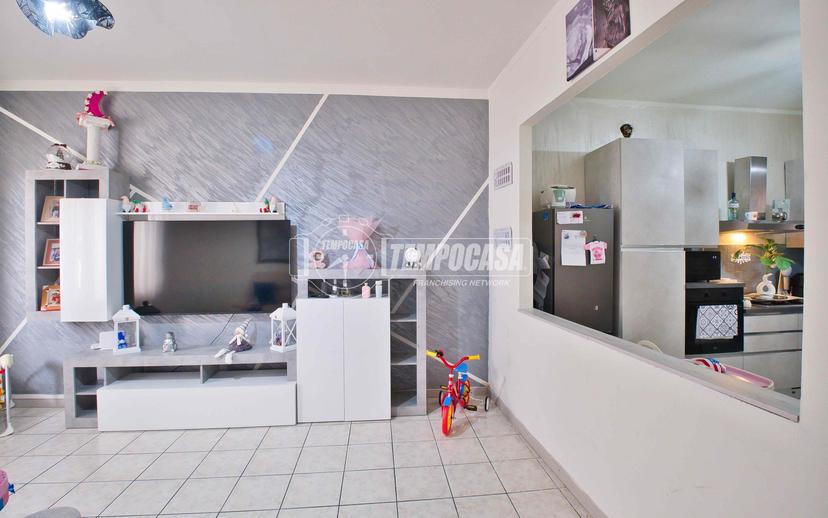Trilocale, Prarolo — foto 4 di 5