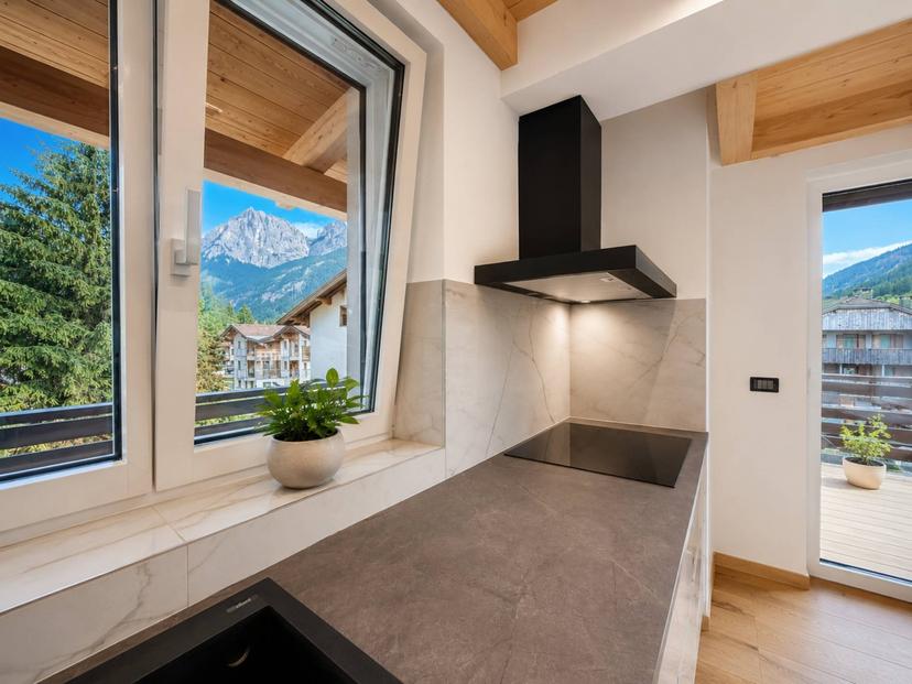 Quadrilocale in Strada Dolomites 178, San Giovanni di Fassa — foto 2 di 5