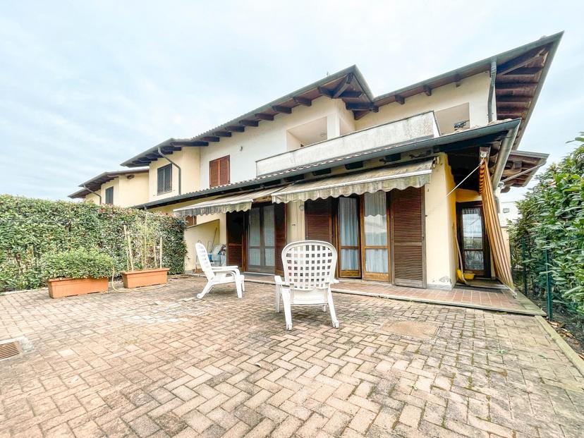 Villa a schiera in Via Don Giovanni Francione,16, Fara Novarese — foto 5 di 5
