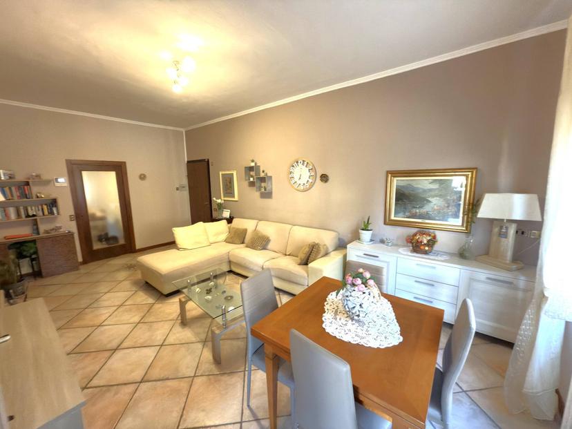Quadrilocale in Via San Gregorio 43, Arcore — foto 2 di 5