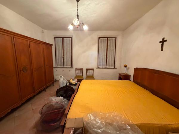 Villa, Moglia