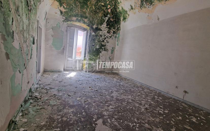 Casa indipendente in Via Umberto I, Bari — foto 4 di 5