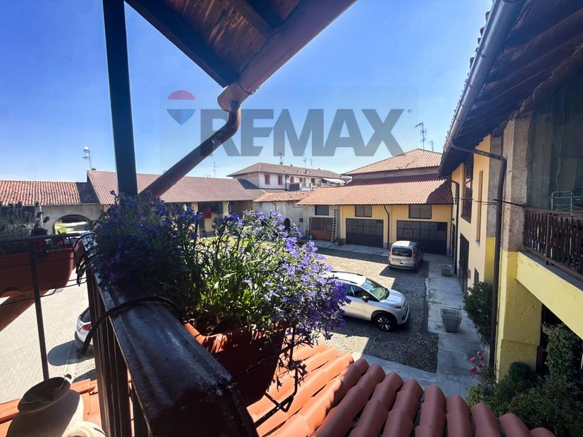Bilocale in Via Cascina Bettolino 12, Usmate Velate