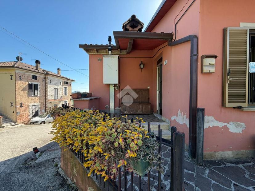 Casa indipendente in Strada dei Lozzi, Gubbio — foto 2 di 5