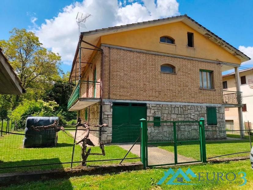 Villa a schiera in Frazione Illice, Comunanza — foto 3 di 5