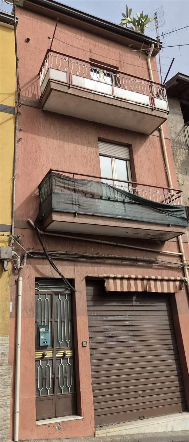 Bilocale, Motta Sant'Anastasia