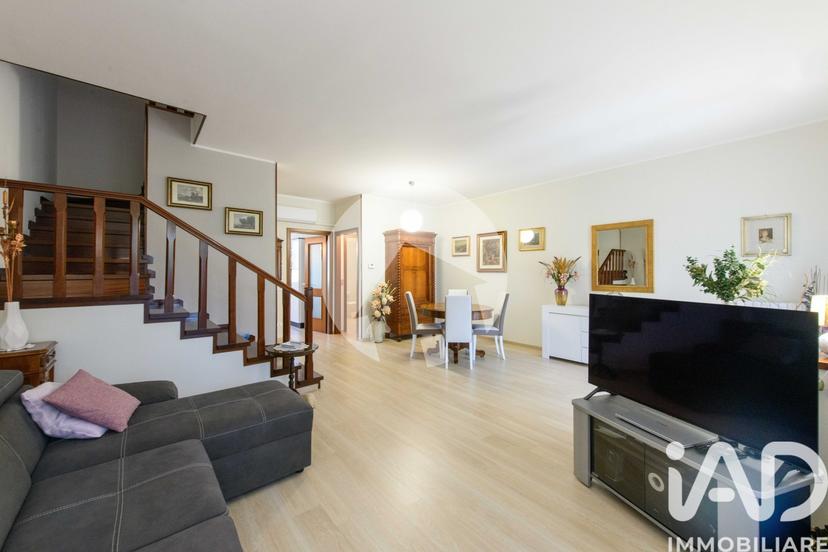 Villa in Via Gian Domenico Romagnosi, Reggio nell'Emilia — foto 2 di 5