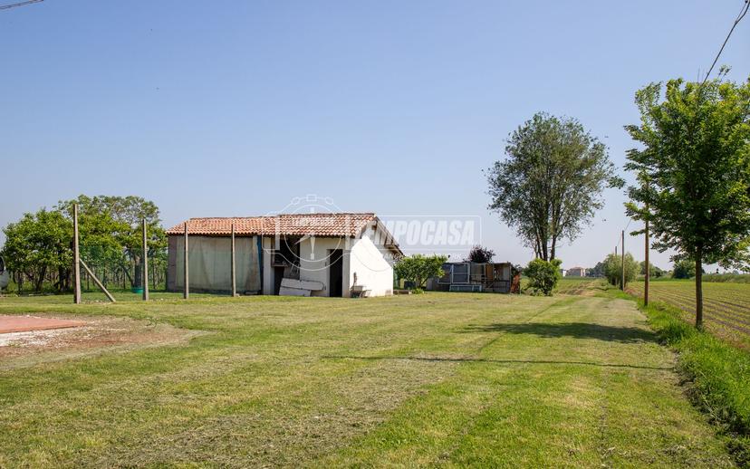 Casa indipendente in Argine di Confine Luia 32, Bondeno — foto 3 di 5
