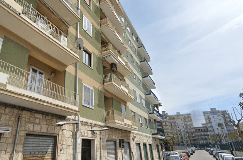 Quadrilocale, Bari