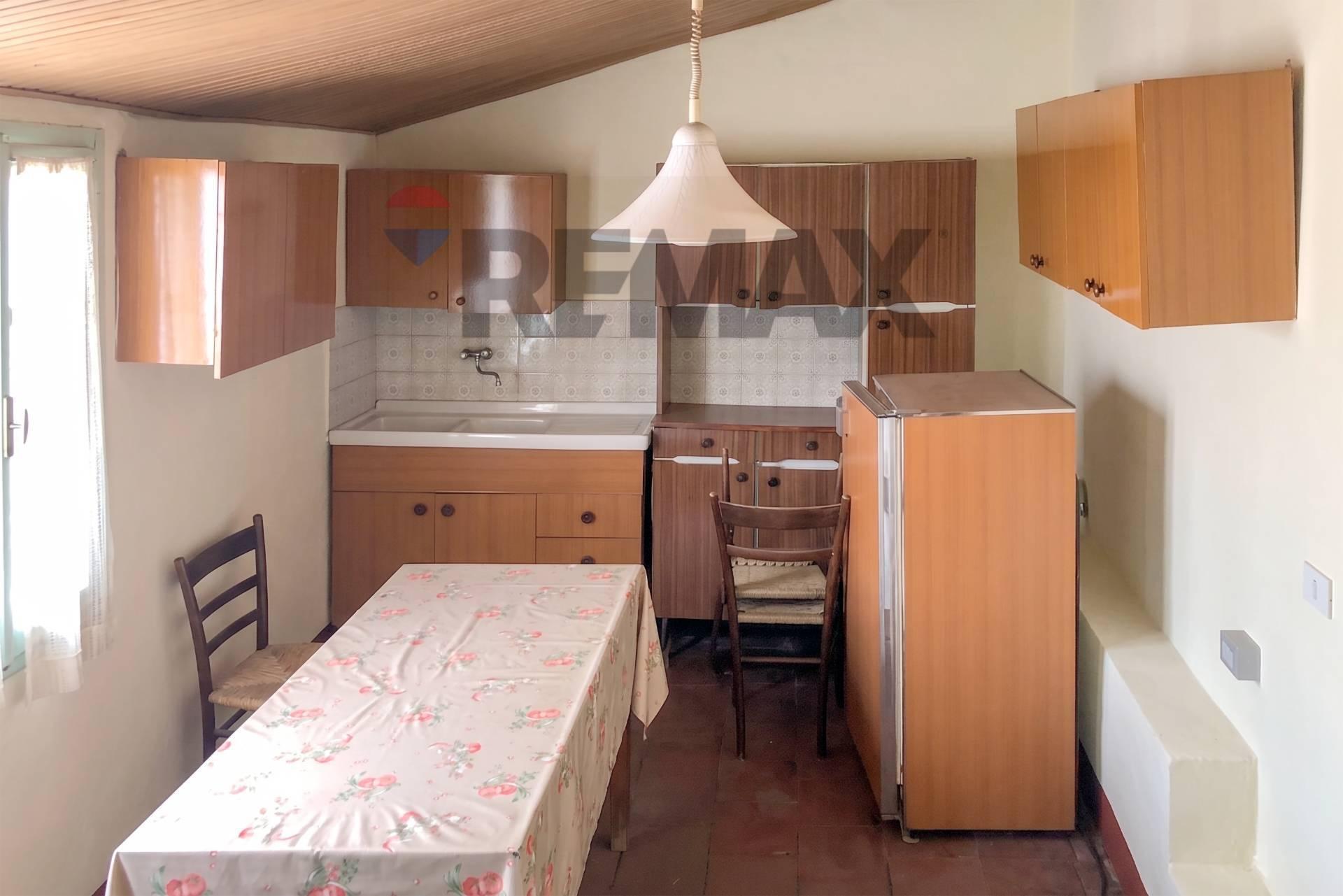 Casa indipendente in Via Livolsi 29, Castelbuono