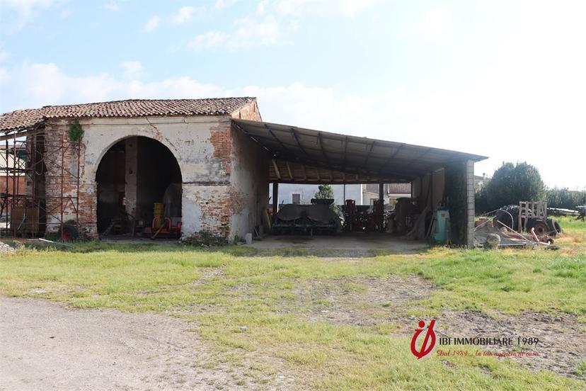 Rustico in Via Oltre Tione, Erbè — foto 2 di 5