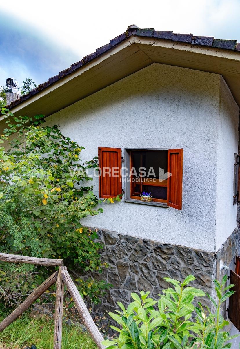 Villa a schiera, Zeri — foto 3 di 5