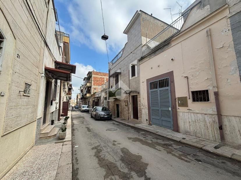 Casa indipendente in Vico Secondo Demartinis 18, Cerignola — foto 2 di 5