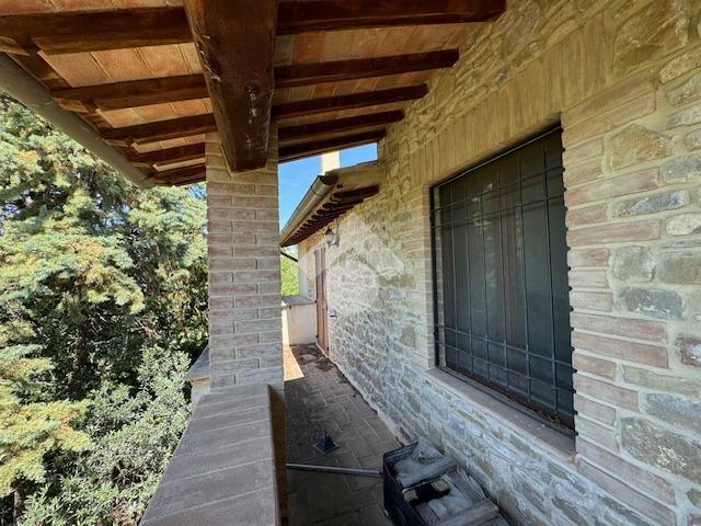Casa indipendente, Gualdo Cattaneo