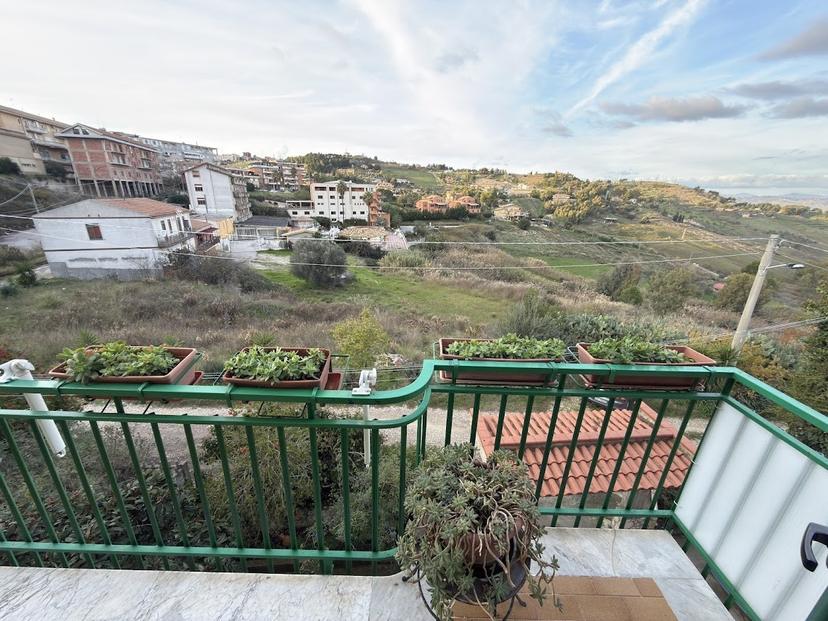 Villa in C/da San Leonardo, San Cataldo — foto 2 di 5