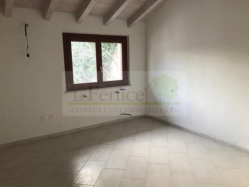 Trilocale in Solferino, Solferino — foto 2 di 5