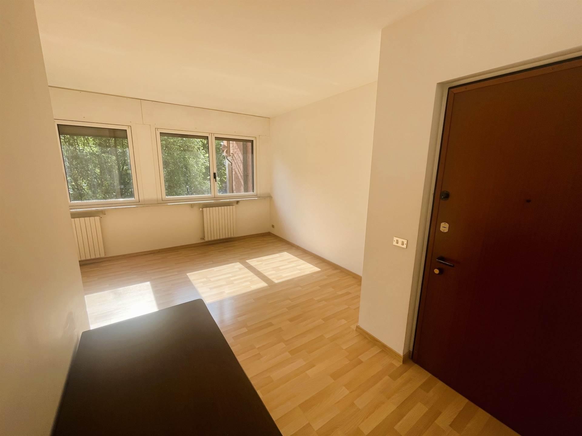 Appartamento in Viale Ottavio Marchino, Casale Monferrato