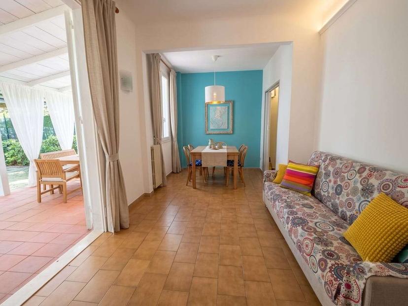 Villa bifamiliare in Via Scassi Carli, Forte dei Marmi