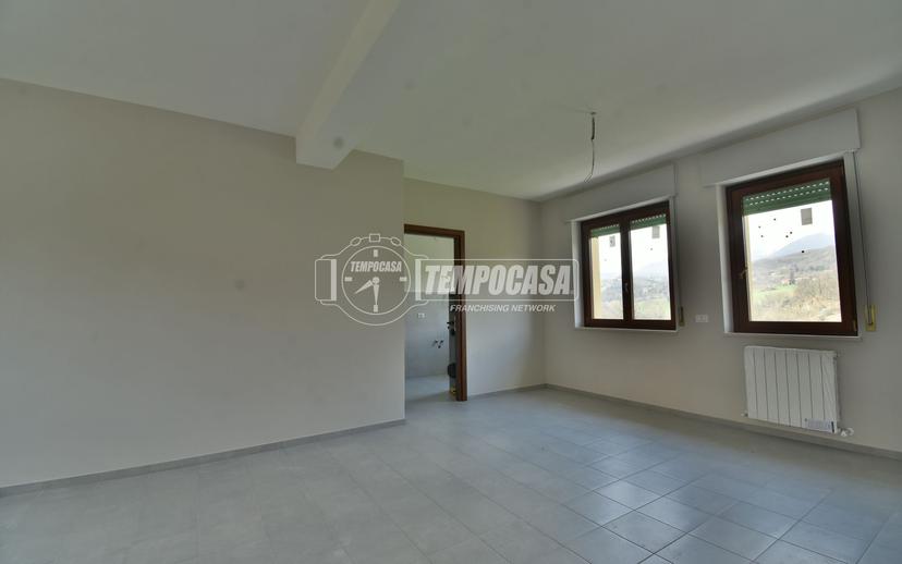 Quadrilocale, Camporotondo di Fiastrone — foto 3 di 5