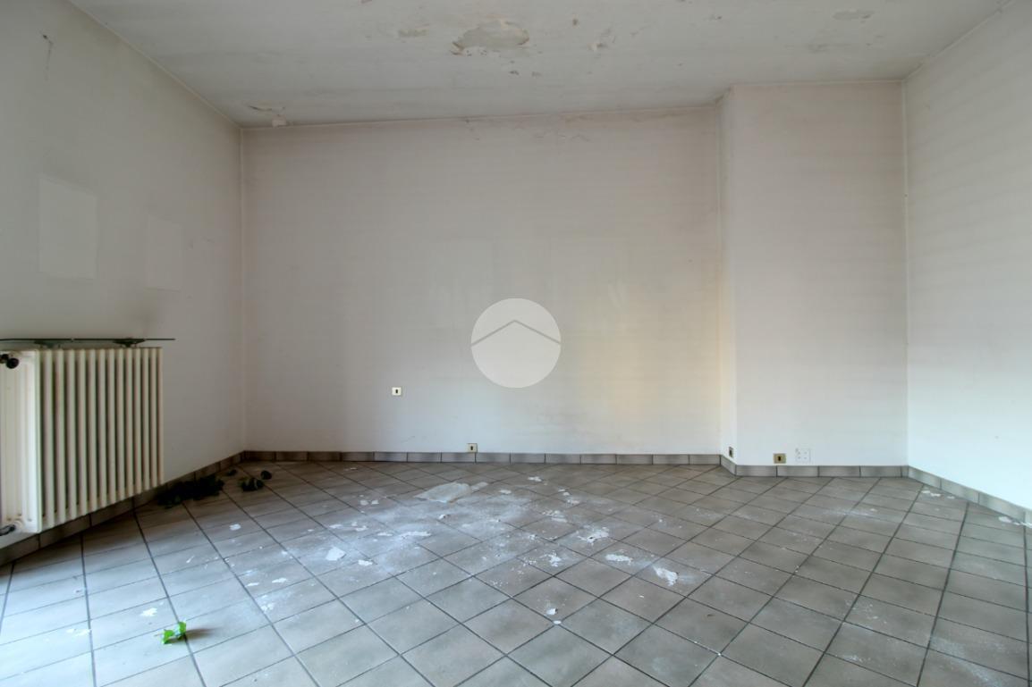 Casa indipendente in Via Roma 3, Montaldo Roero