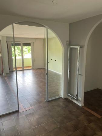 Trilocale in Piazza Aldo Moro, Due Carrare — foto 2 di 5