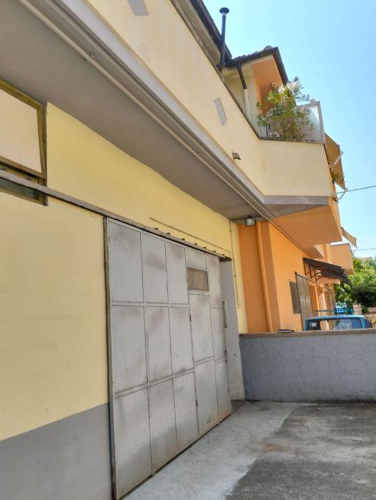 Villa in Via Fratelli Rossellini 5, Bussi sul Tirino — foto 4 di 5