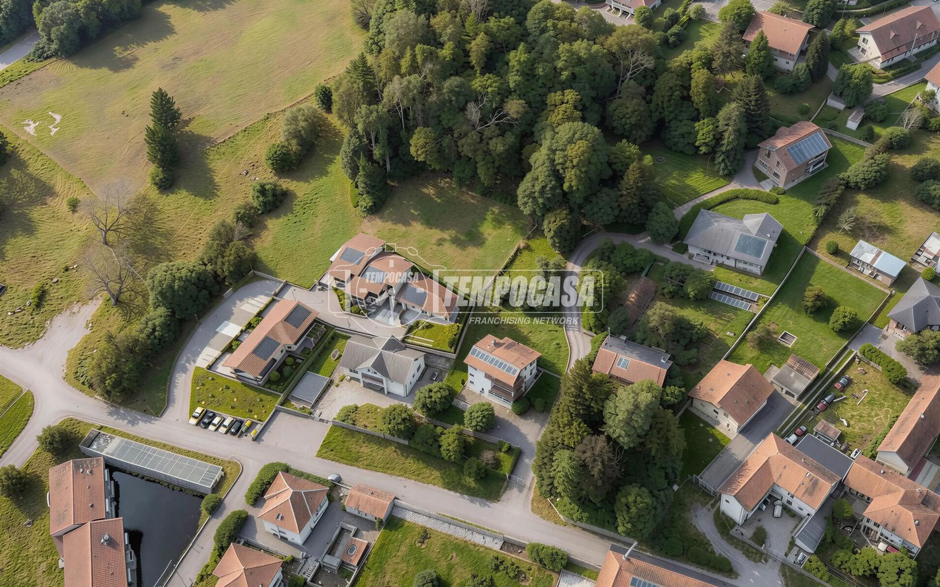 Villa in Via Brigate Partigiane 14, Condove