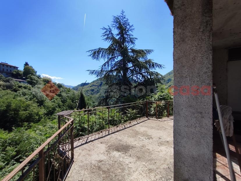 Terratetto unifamiliare in Via del Grotto  8, Camporgiano — foto 3 di 5