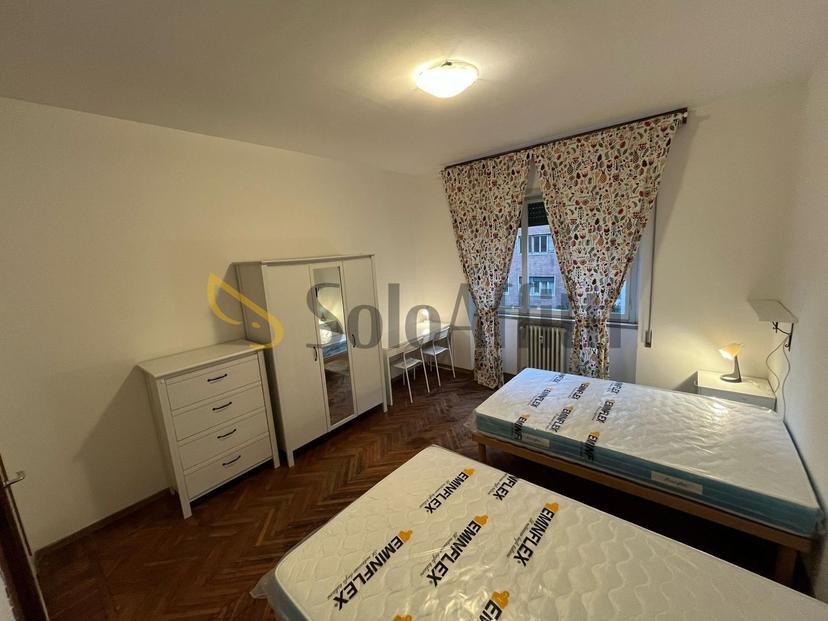 Stanza in appartamento in Via Irnerio 12/5, Bologna