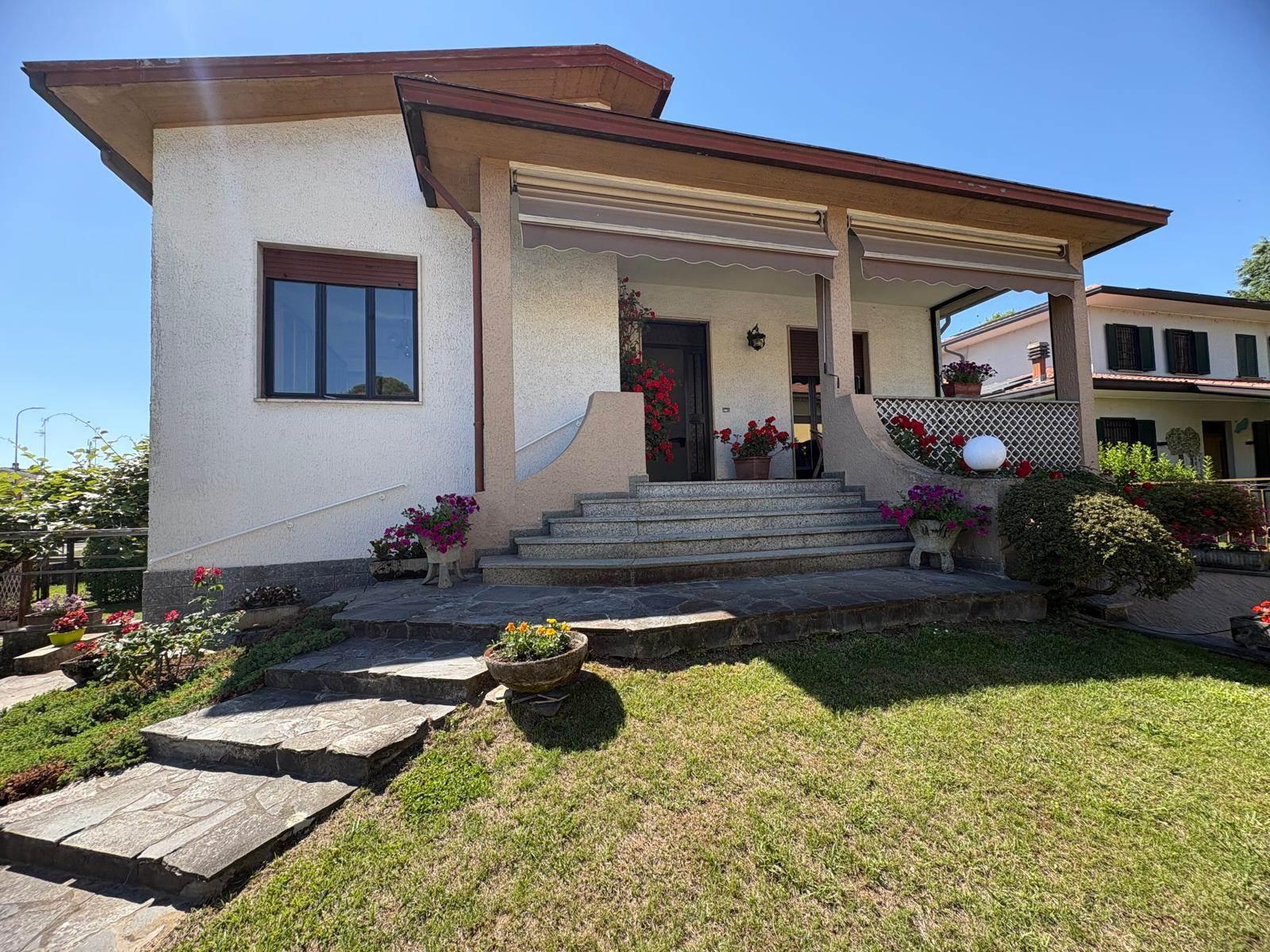 Villa, Gambolò