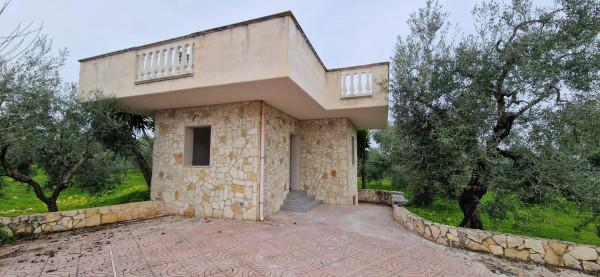 Villa, Trani