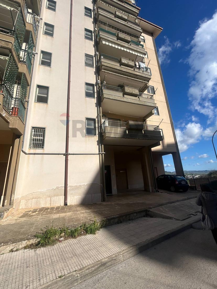 Appartamento in Via Ferruccio Parri 6, Caltanissetta — foto 2 di 5