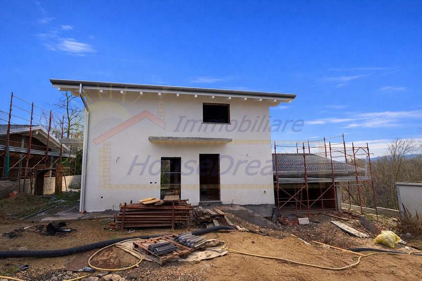Villa unifamiliare, Gattico-Veruno