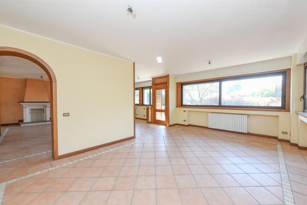 Villa a schiera in Via San Cassiano 20, Padenghe sul Garda