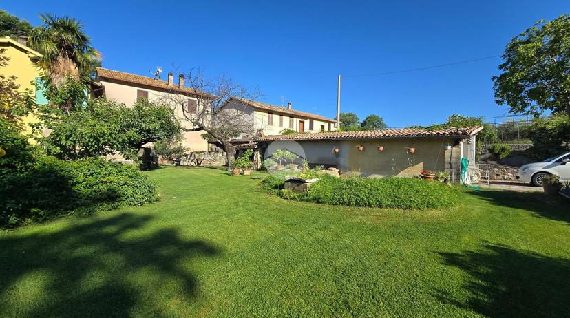 Casa indipendente in Bazzano Superiore 46, Spoleto — foto 4 di 5