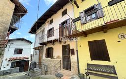 Casa indipendente in Via Ferruccio Mongilardi, Valle San Nicolao
