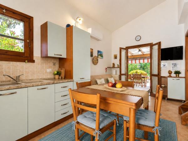 Villa bifamiliare in Località San Pietro a Mare, Valledoria — foto 2 di 5