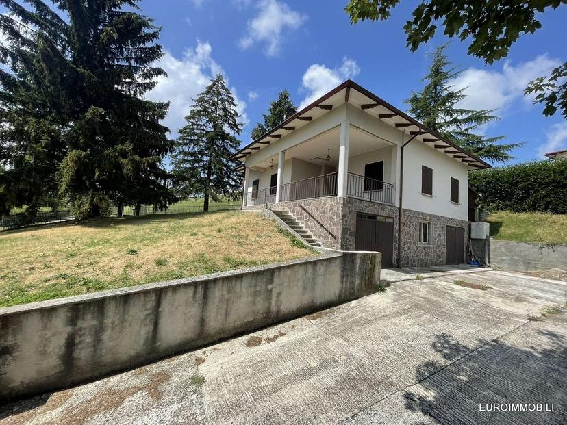 Casa indipendente in Strada della Costa, Neviano degli Arduini