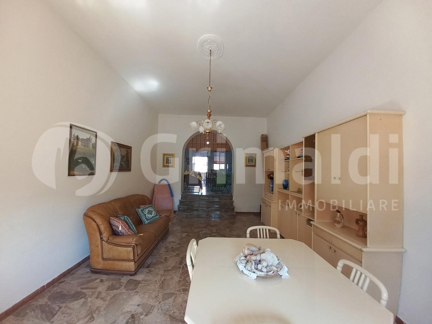 Casa indipendente in Via della Repubblica 27, Ugento