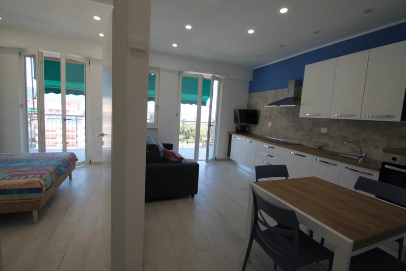 Bilocale in Via Montevideo, 6, Borghetto Santo Spirito — foto 2 di 5