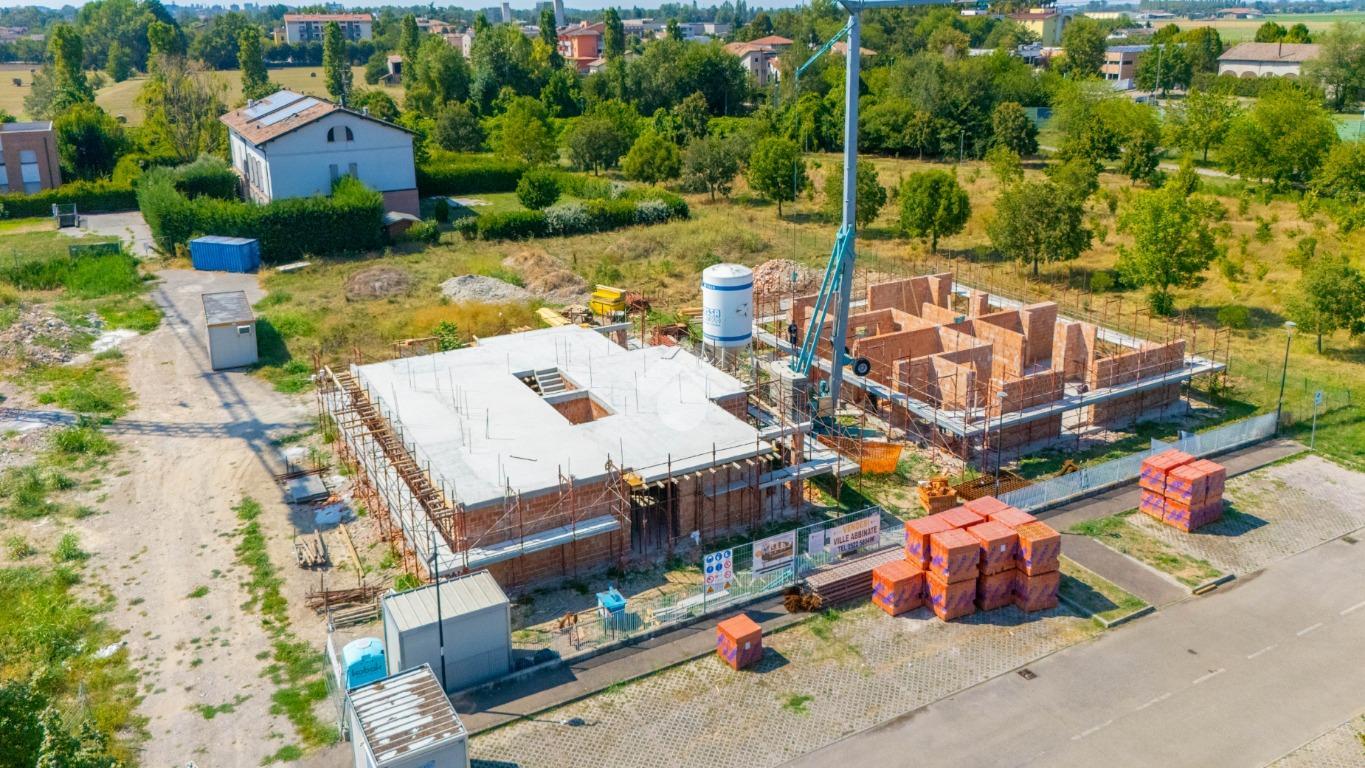 Villa a schiera in Via Ezio Comparoni, Reggio nell'Emilia