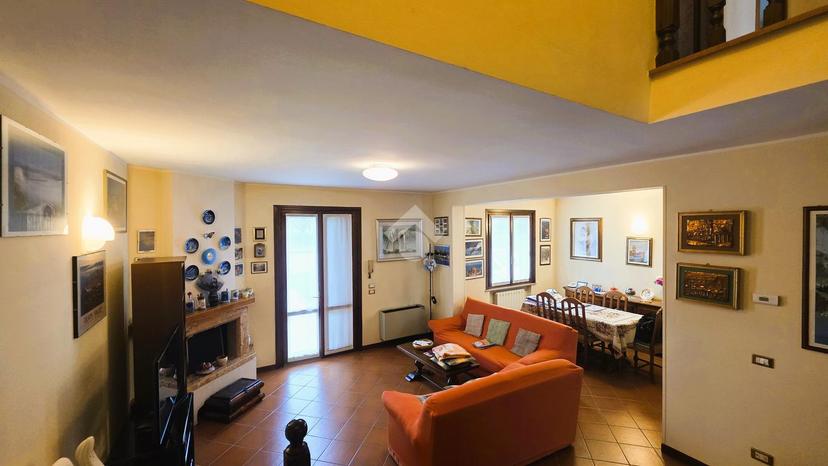 Villa a schiera in Via Chiesa San Silvestro 117, Curtatone — foto 4 di 5