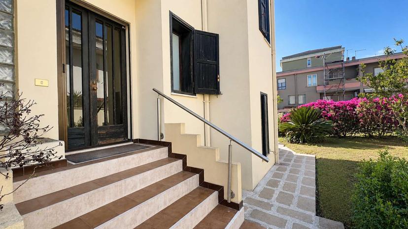 Villa unifamiliare in Via Pais, Selargius — foto 3 di 5