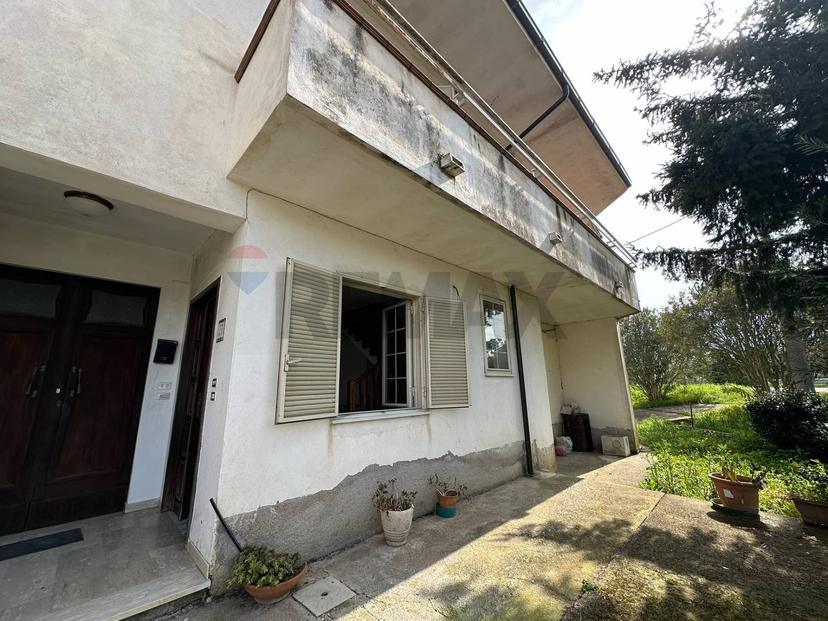 Casa indipendente in Corso 25 Archi 41, Montaquila — foto 5 di 5