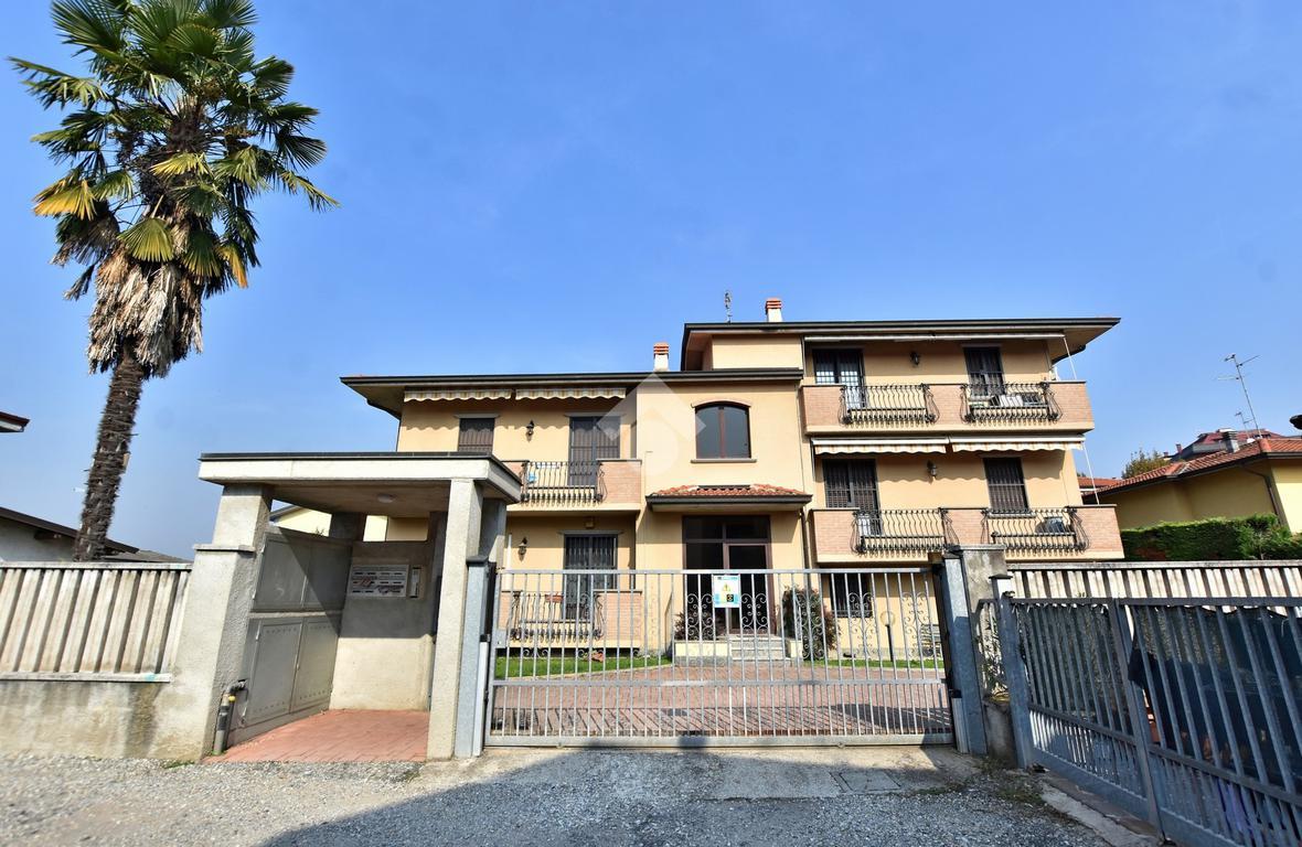 Trilocale in Via Milano 10, Settala