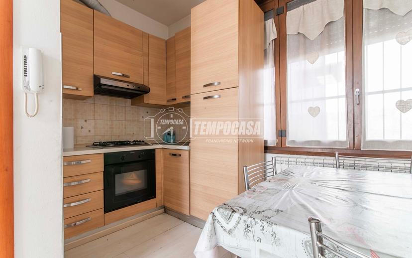 Bilocale in Via Cavour 2, Oltrona di San Mamette — foto 4 di 5